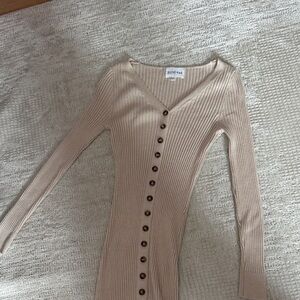 Olive & Oak Women's Beige V-Neck Maxi Body con dress